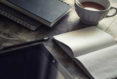 曼联筹备重磅引援，拟以英国转会纪录签下新费尔南德斯